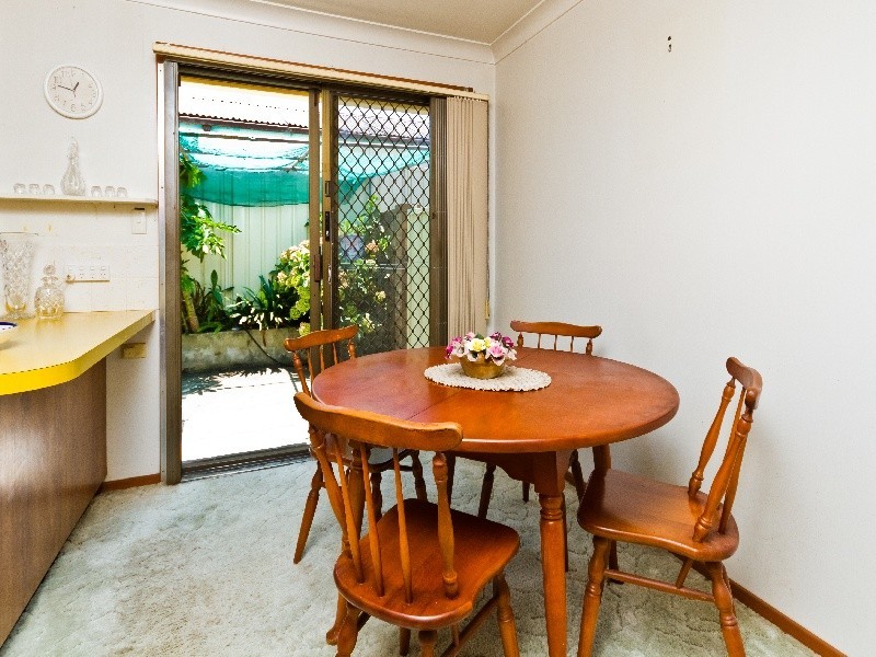 2/15-17 Holmes Avenue, Toukley NSW 2263