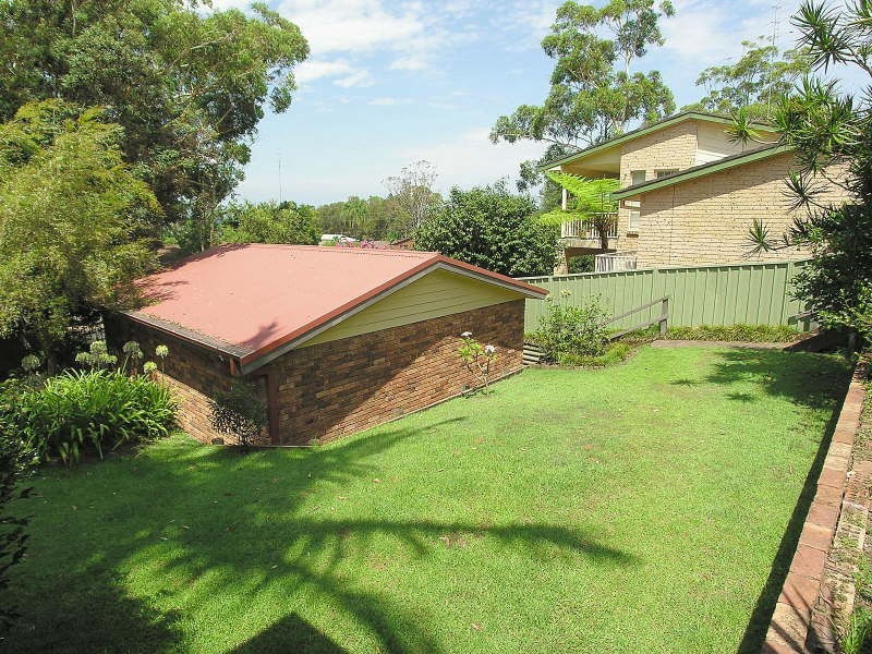 18 Donegal Road, Berkeley Vale NSW 2261