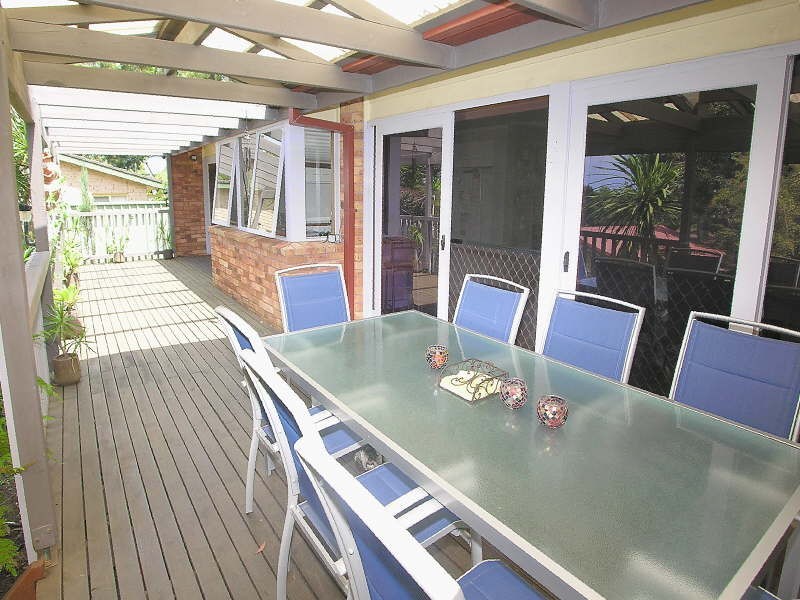 18 Donegal Road, Berkeley Vale NSW 2261