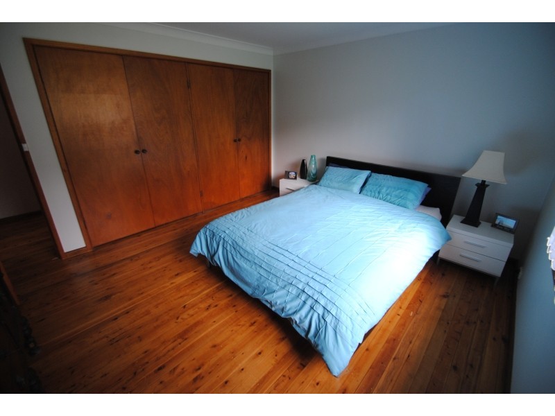 9 The Glen, Berkeley Vale NSW 2261