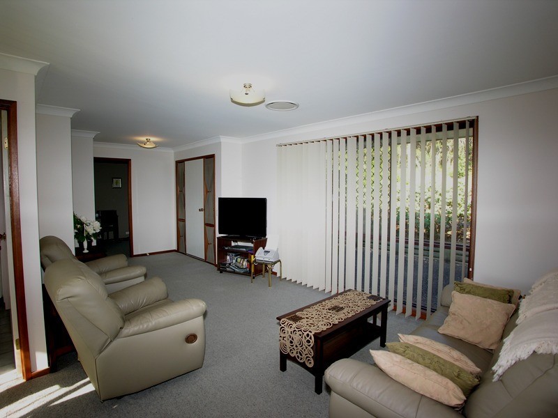 11 Sherwood Close, Bateau Bay NSW 2261