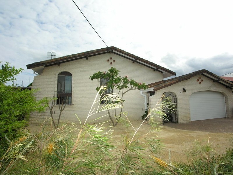 11 Ashton Avenue, The Entrance NSW 2261