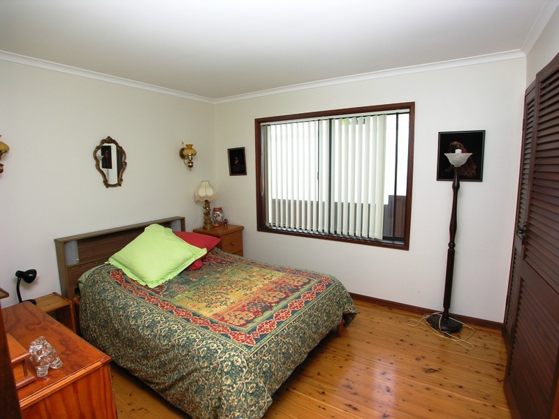 11 Ashton Avenue, The Entrance NSW 2261