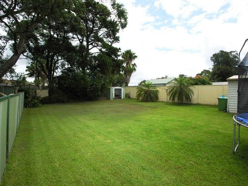 15 McLean Street, Killarney Vale NSW 2261