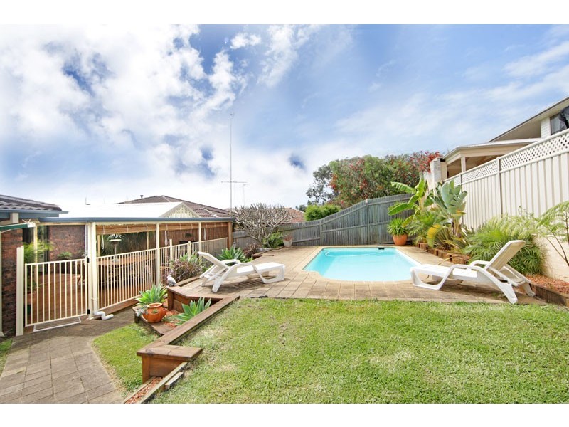 22 Curzon Avenue, Bateau Bay NSW 2261