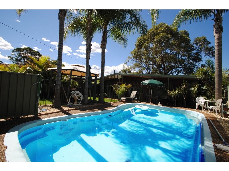 71 Wall Road, Gorokan NSW 2263
