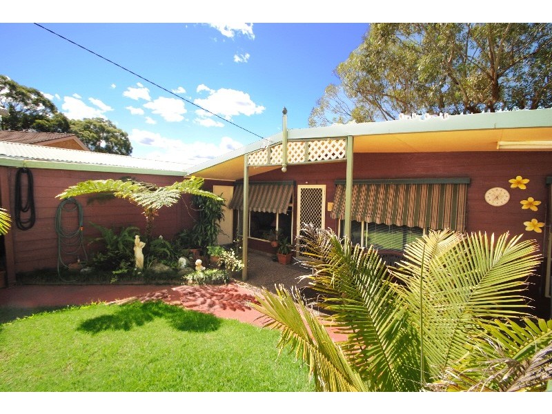 71 Wall Road, Gorokan NSW 2263