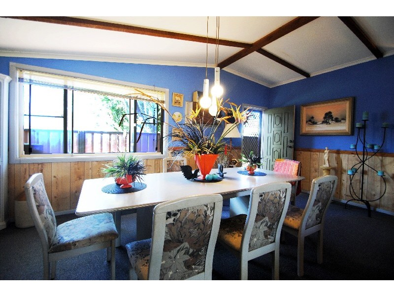 71 Wall Road, Gorokan NSW 2263