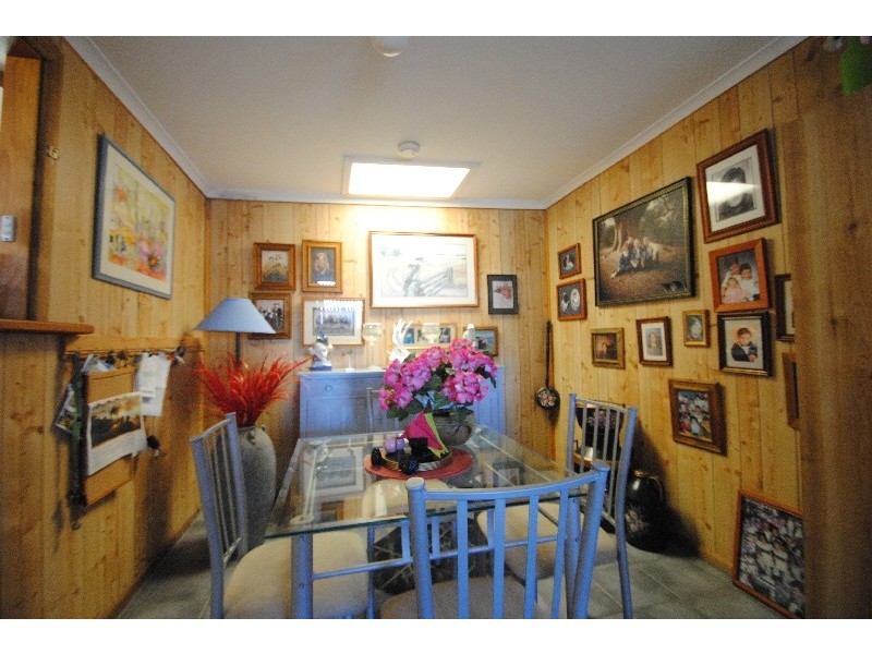 71 Wall Road, Gorokan NSW 2263