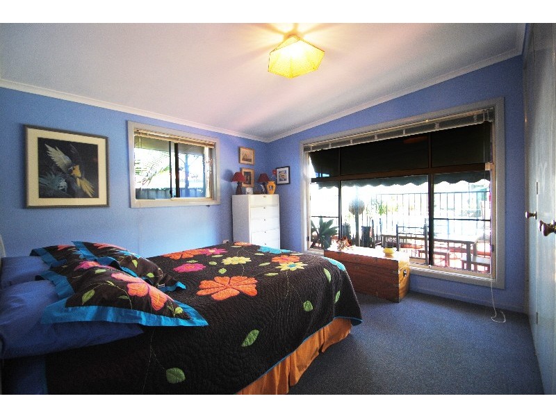 71 Wall Road, Gorokan NSW 2263