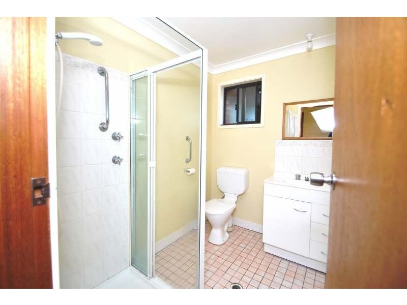 1 Walter Close, Wyong NSW 2259