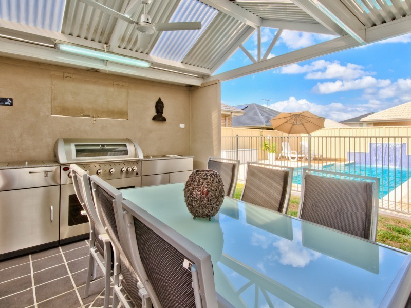 8 Wakool Crescent, Woongarrah NSW 2259