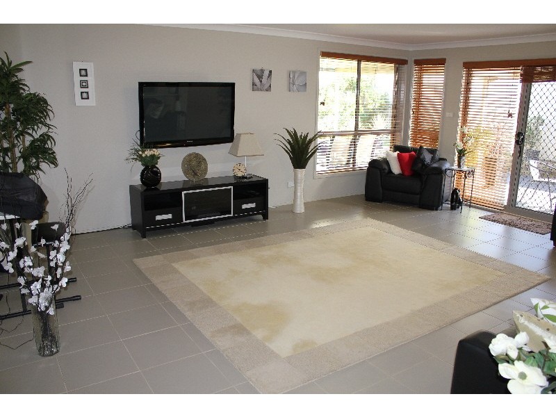 7 Lily Lane, Woongarrah NSW 2259