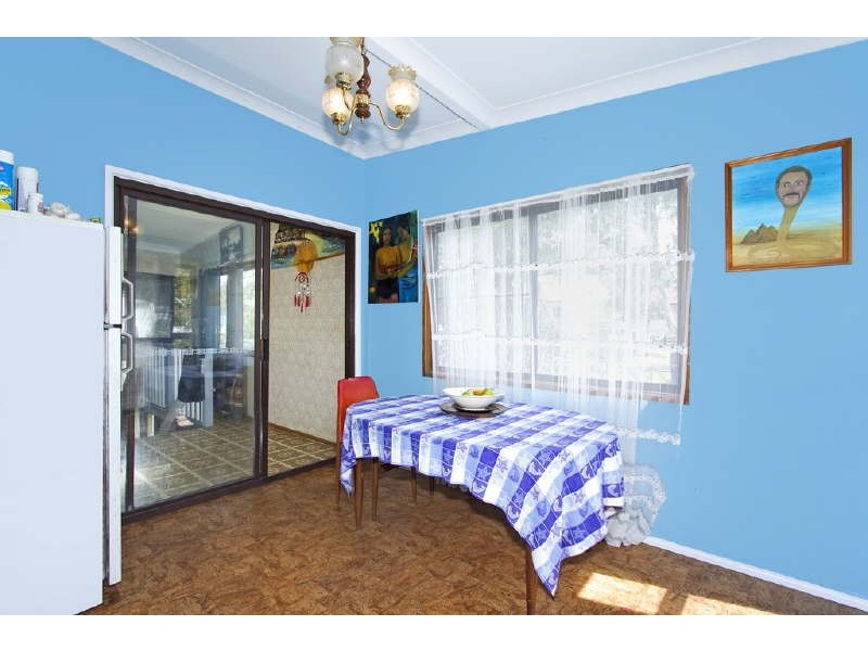 9 Quinalup Street, Gwandalan NSW 2259