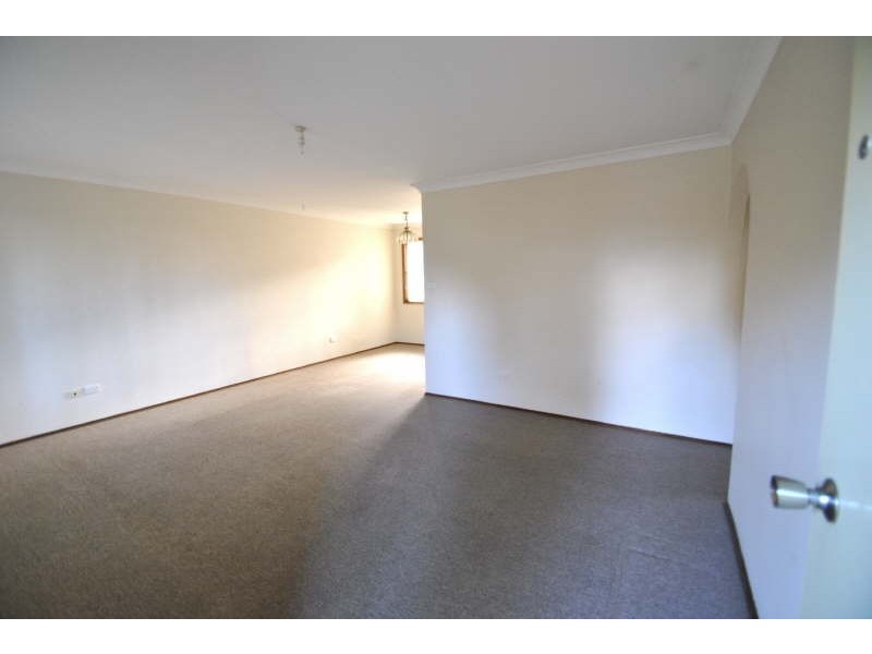 17 Sylvia Avenue, Gorokan NSW 2263