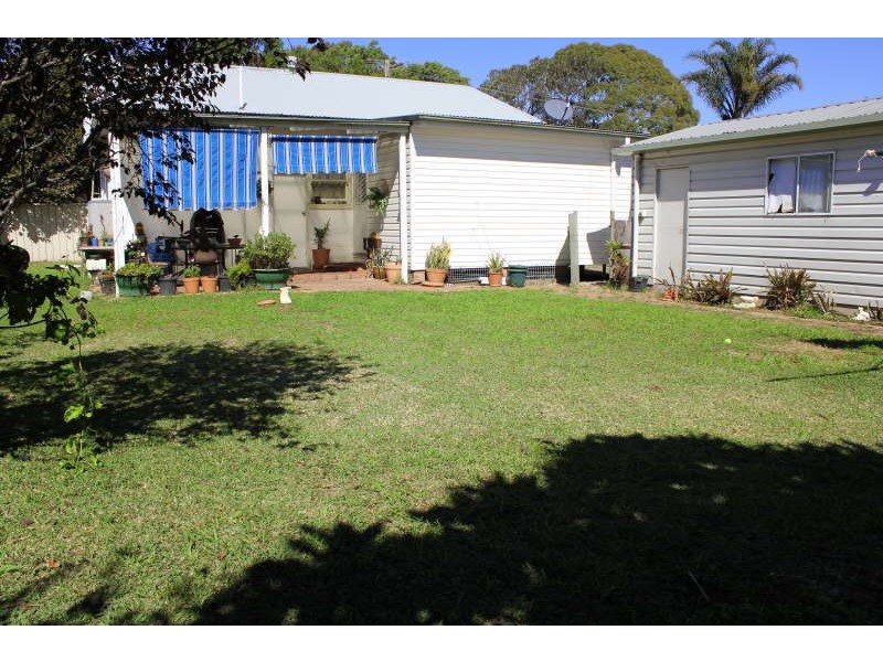 22 Wallis Avenue, Canton Beach NSW 2263