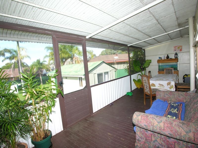 40 South Street, Killarney Vale NSW 2261
