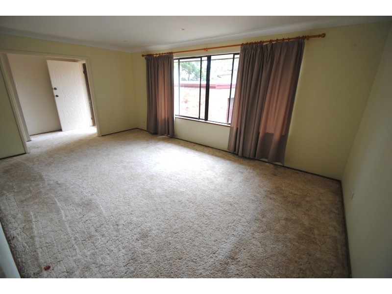1 Mawson Drive, Killarney Vale NSW 2261