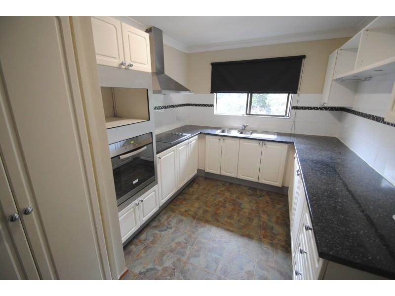 1 Mawson Drive, Killarney Vale NSW 2261