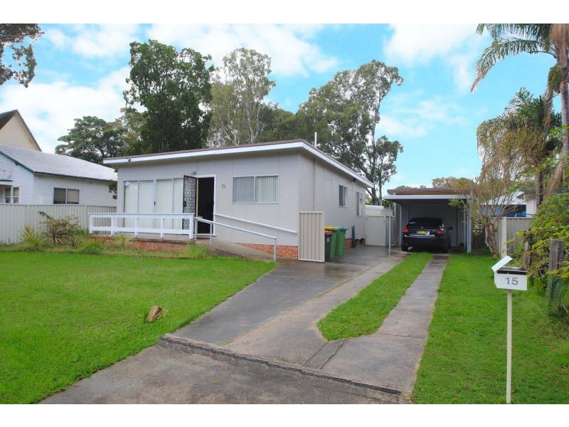 15 Howelston Road, Gorokan NSW 2263