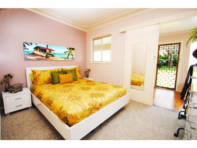 15 Howelston Road, Gorokan NSW 2263