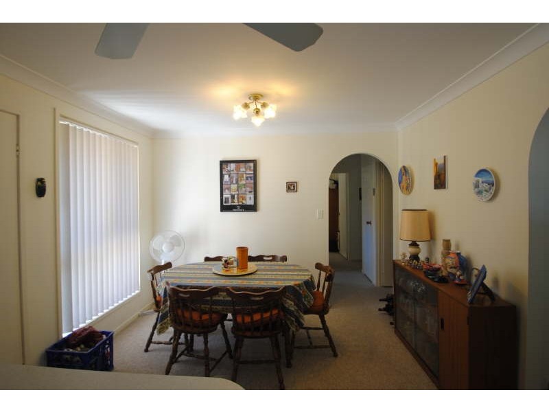 1/5 Lake Street, Budgewoi NSW 2262