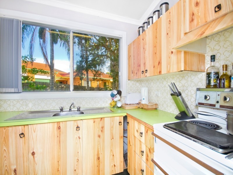 8 Lakeview Street, Toukley NSW 2263