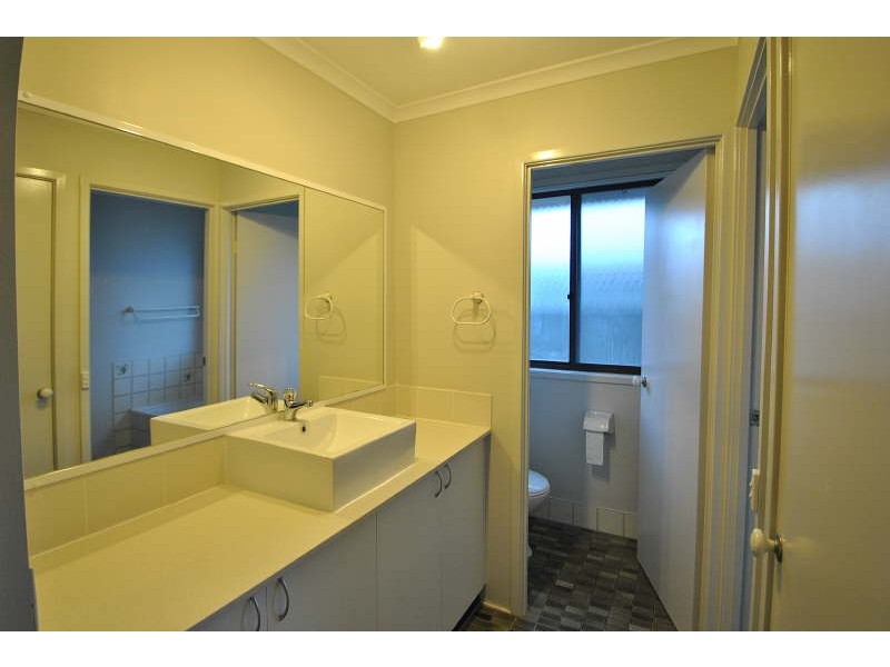 11 Walu Avenue, Budgewoi NSW 2262