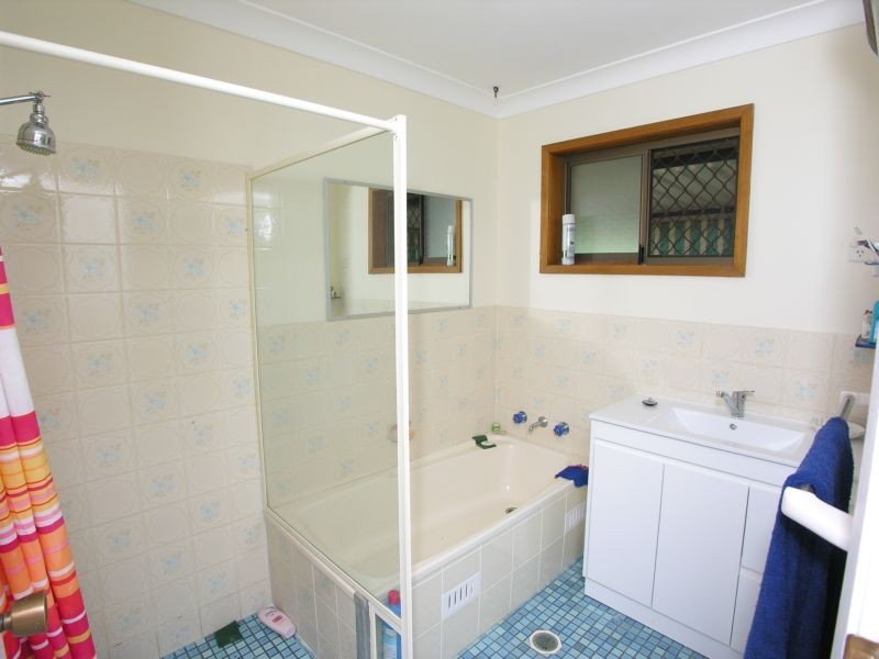 188 Eastern Road, Killarney Vale NSW 2261