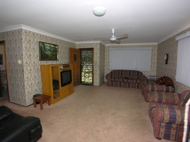 5 Shortland Avenue, Killarney Vale NSW 2261