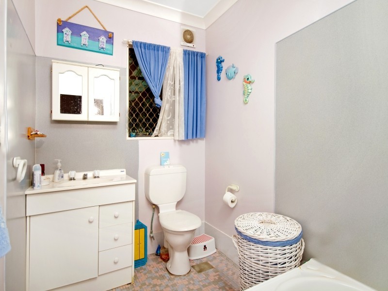 42 Glenavon Street, Toukley NSW 2263