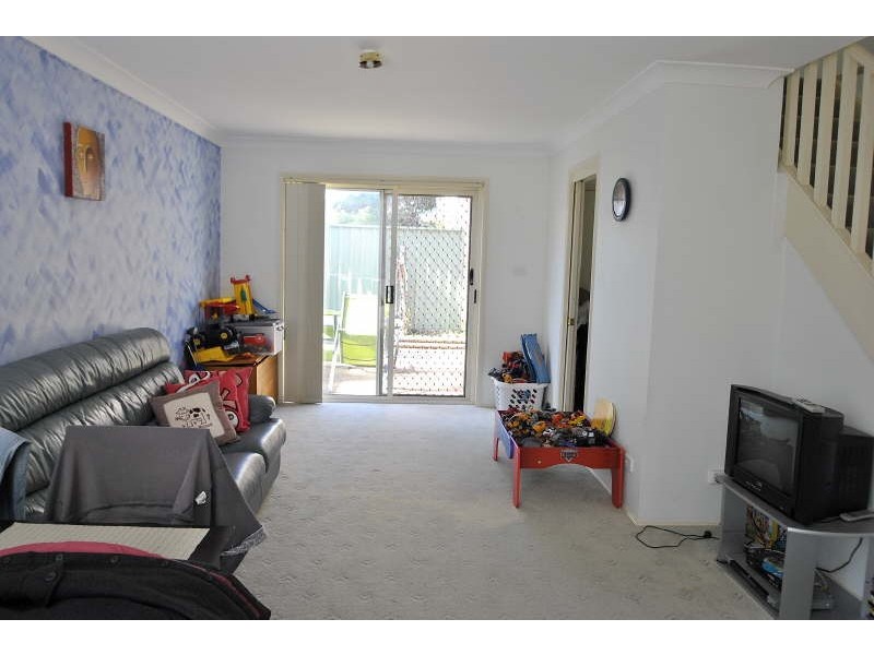 2/16 Holmes Avenue, Toukley NSW 2263