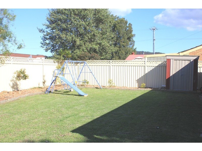 33 Debra Anne Drive, Bateau Bay NSW 2261