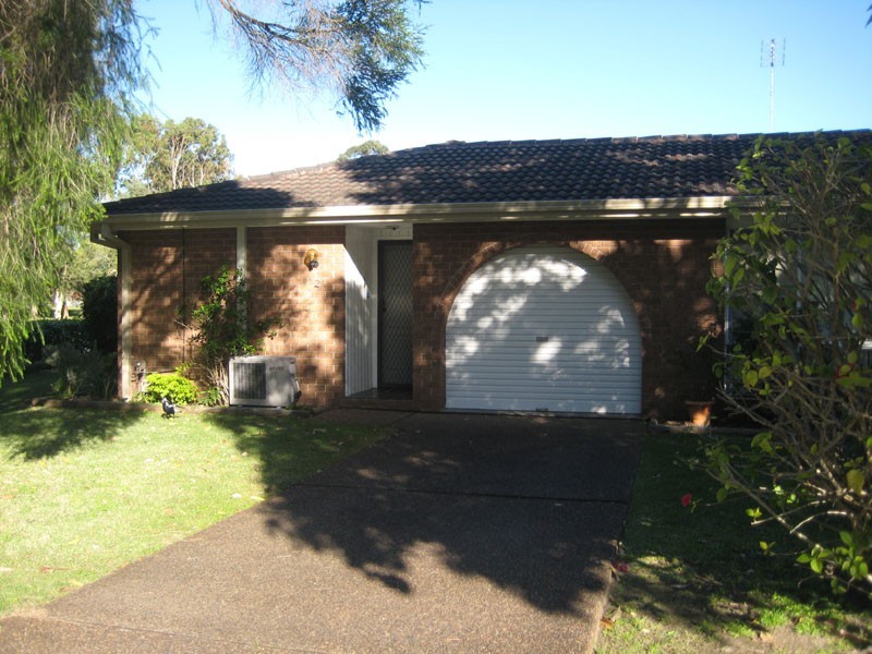 2/33 Crossingham Street, Canton Beach NSW 2263