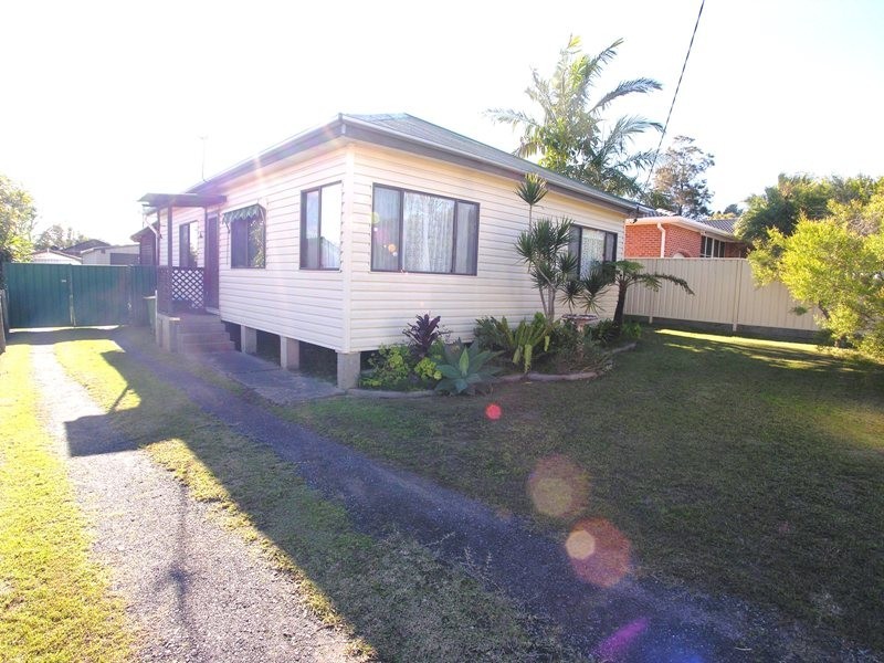 20 Thompson Street, Long Jetty NSW 2261