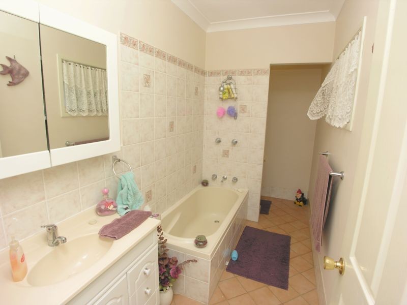 20 Thompson Street, Long Jetty NSW 2261