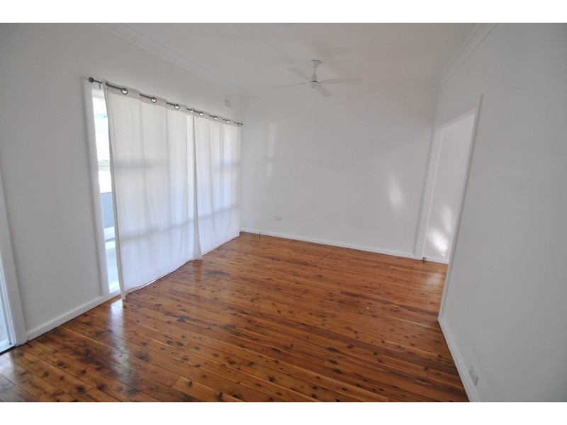 90 Sunrise Avenue, Halekulani NSW 2262