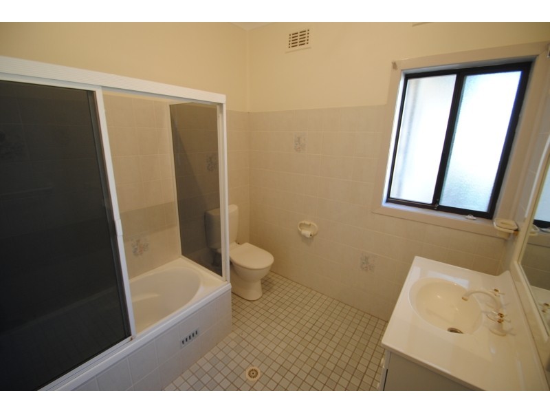 54 Main Road, Toukley NSW 2263