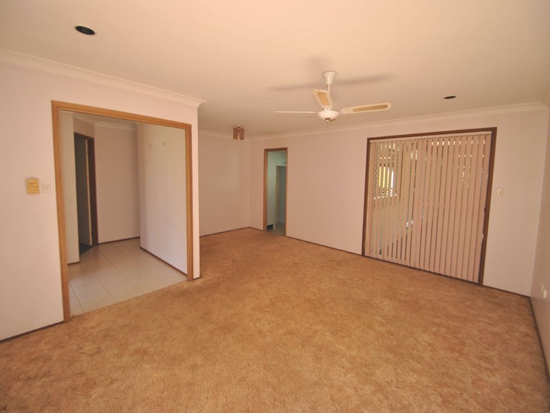 25 Haigh Close, Berkeley Vale NSW 2261