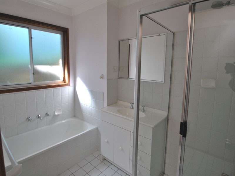 25 Haigh Close, Berkeley Vale NSW 2261