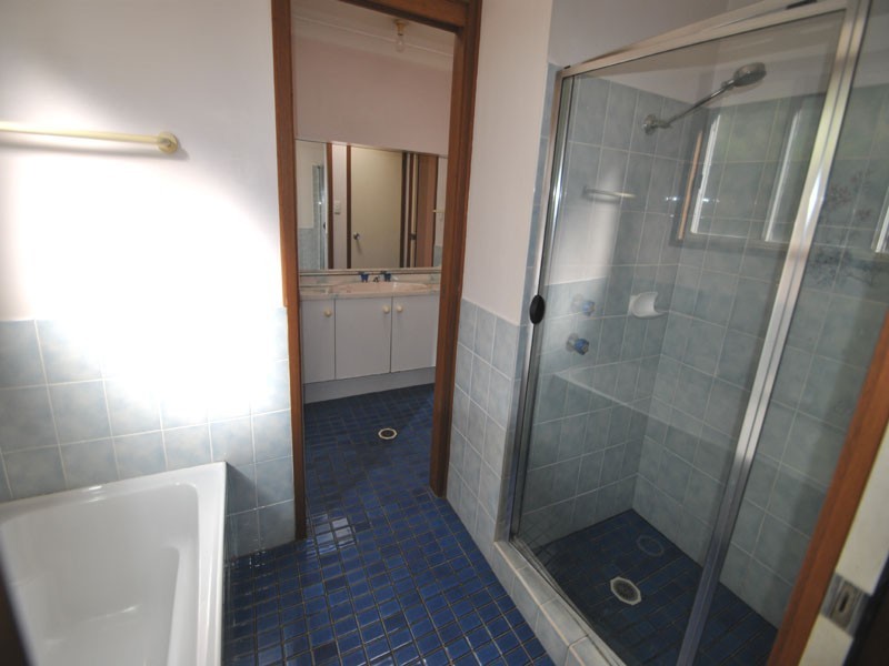 25 Haigh Close, Berkeley Vale NSW 2261