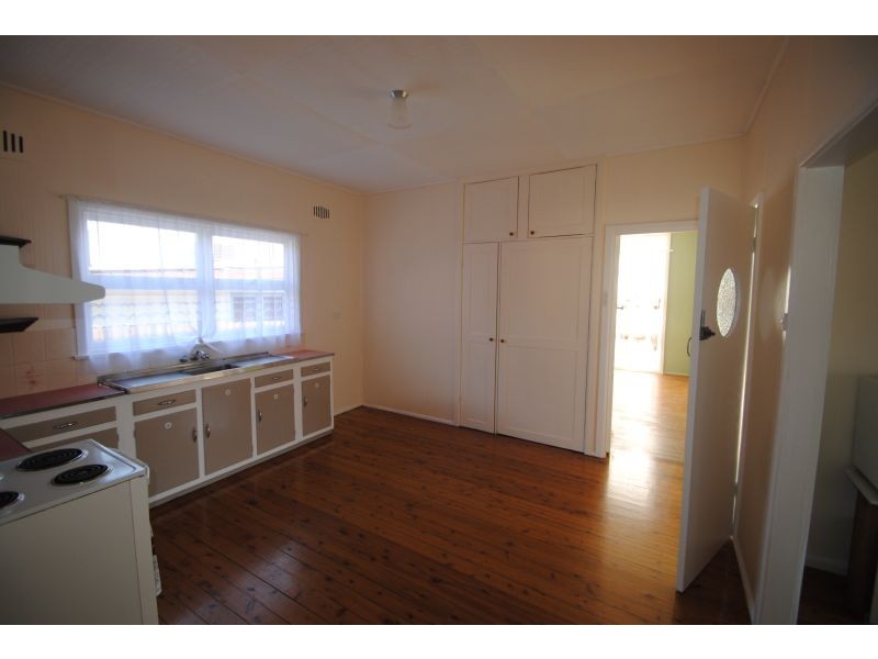 27 Leonard Avenue, Toukley NSW 2263