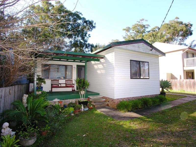 9 Pelican Street, Tumbi Umbi NSW 2261