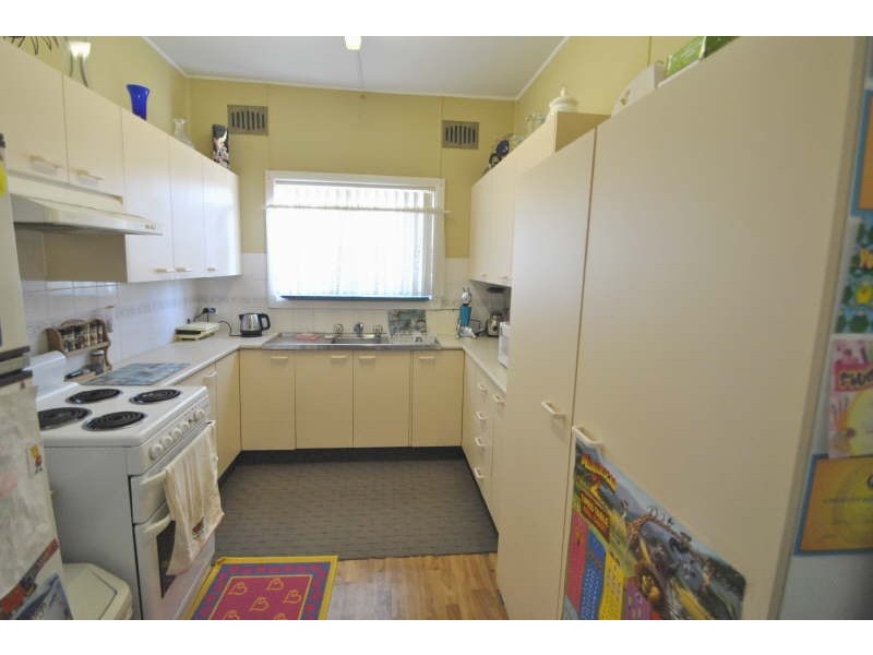 12 Robson Avenue, Gorokan NSW 2263