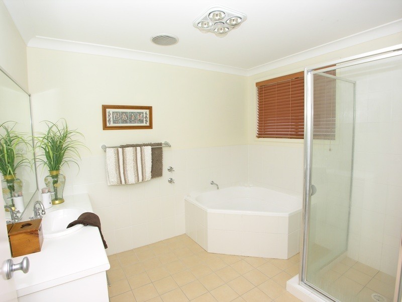 116 Orchid Way, Wadalba NSW 2259