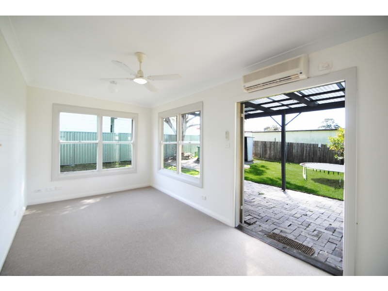 79 Robson Avenue, Gorokan NSW 2263
