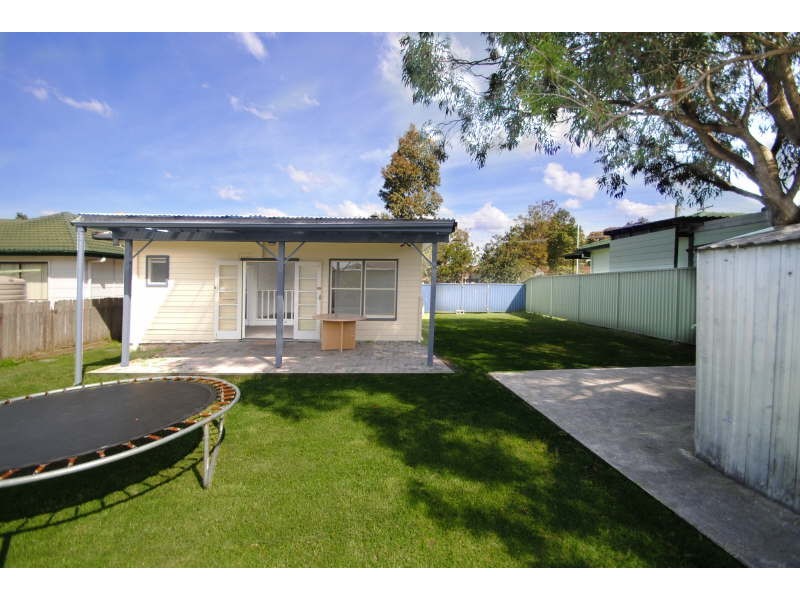 79 Robson Avenue, Gorokan NSW 2263