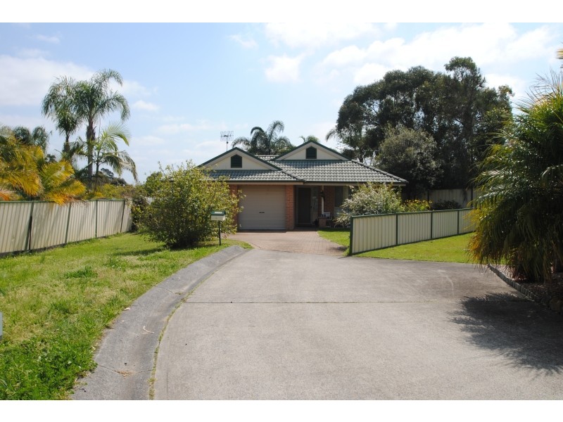 4 Corey Place, Lake Haven NSW 2263