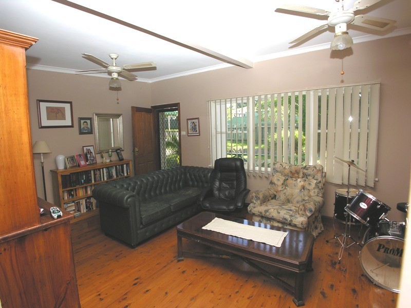 40 South Street, Killarney Vale NSW 2261