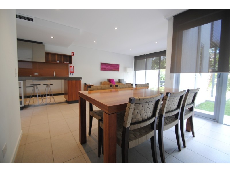 1304 Birkdale Pl, Magenta NSW 2261